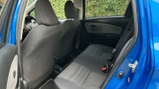 Toyota Yaris 1.33 VVT-i Icon 5dr CVT Petrol Hatchback